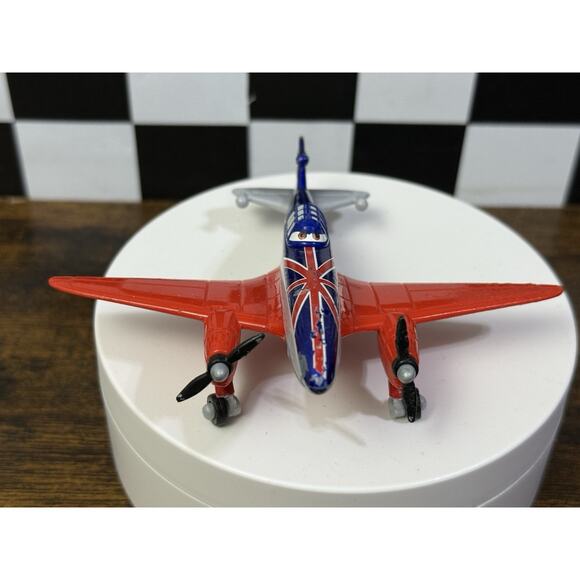 Mattel Disney Pixar Planes 1:55 Bulldog #11 British Racer 2 - Picture 2 of 6